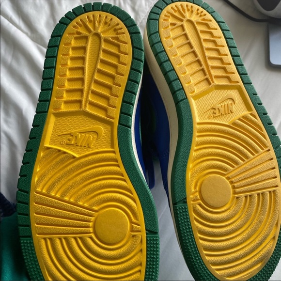 AIR JORDAN 1 ZOOM CMFT
"Aleali May - Califia" - Picture 7 of 7